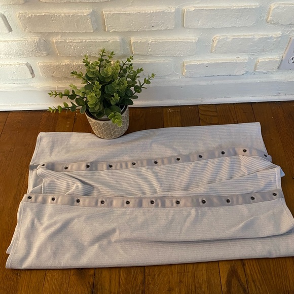 Lululemon Snap Scarf - Picture 2 of 2